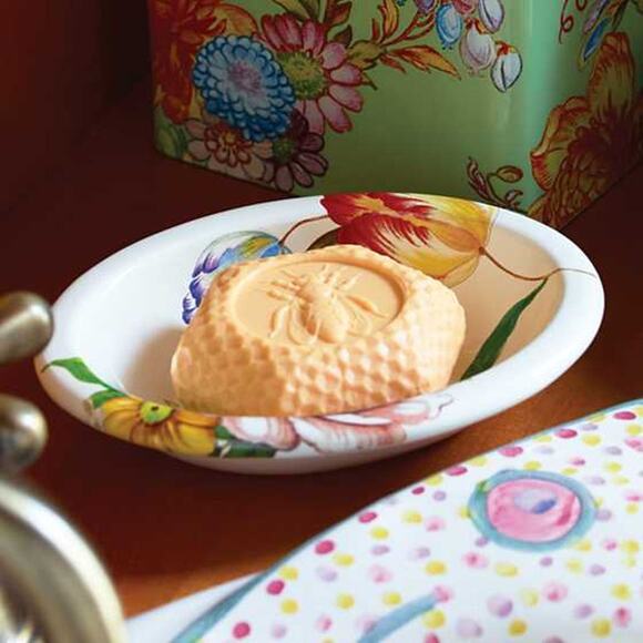 MACKENZIE-CHILDS White Flower Market Enamel Soap Dish Decorative Soap Holder NEW - Picture 2 of 2